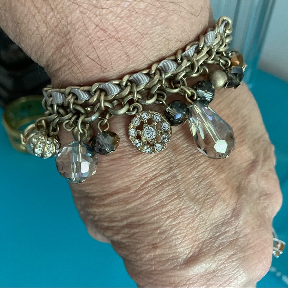Ann Taylor Jewelry - ANN TAYLOR LOFT WOMENS COSTUME SILVER RHINESTONE BRACELET